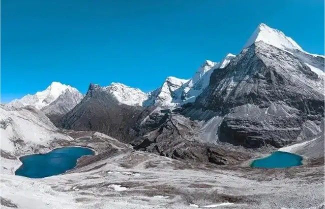Milk Lake in Daocheng Yading