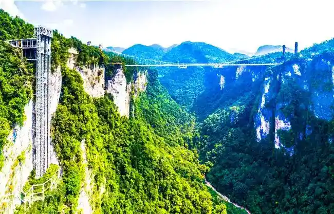 Zhangjiajie Grand Canyon & Glass Bridge